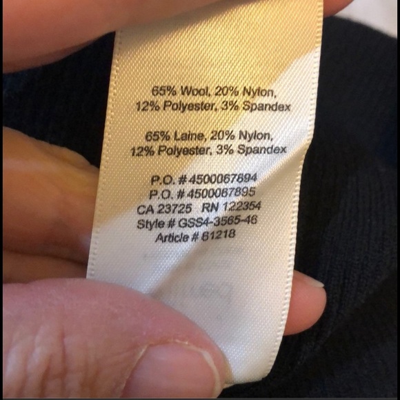 WILFRED Croquis Off Shoulder Sweater - Picture 6 of 6